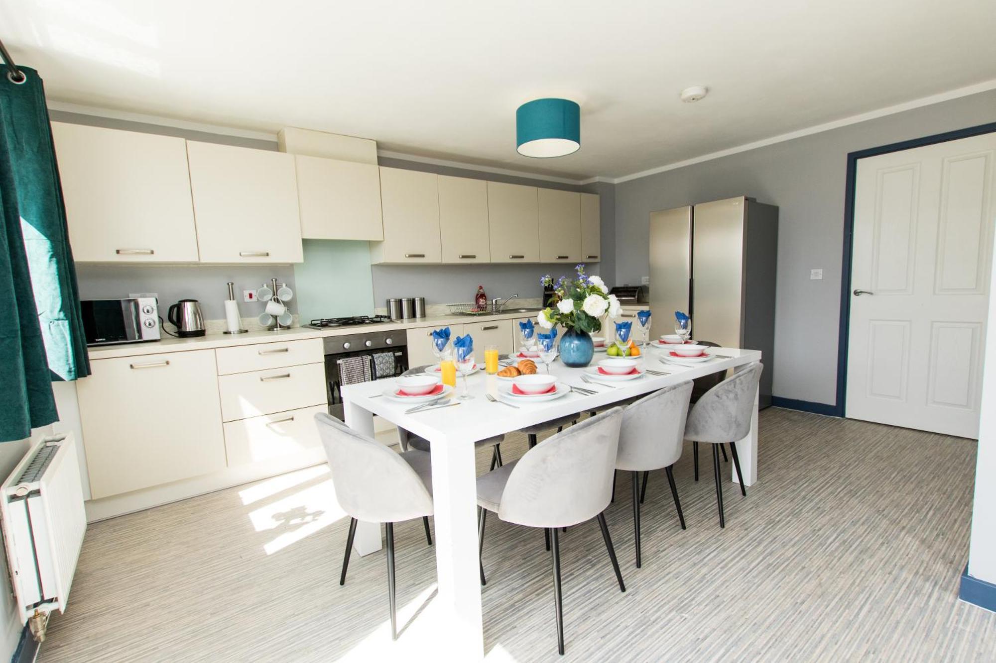 Free Parking 3 Bedroom House In Ноттингем Экстерьер фото