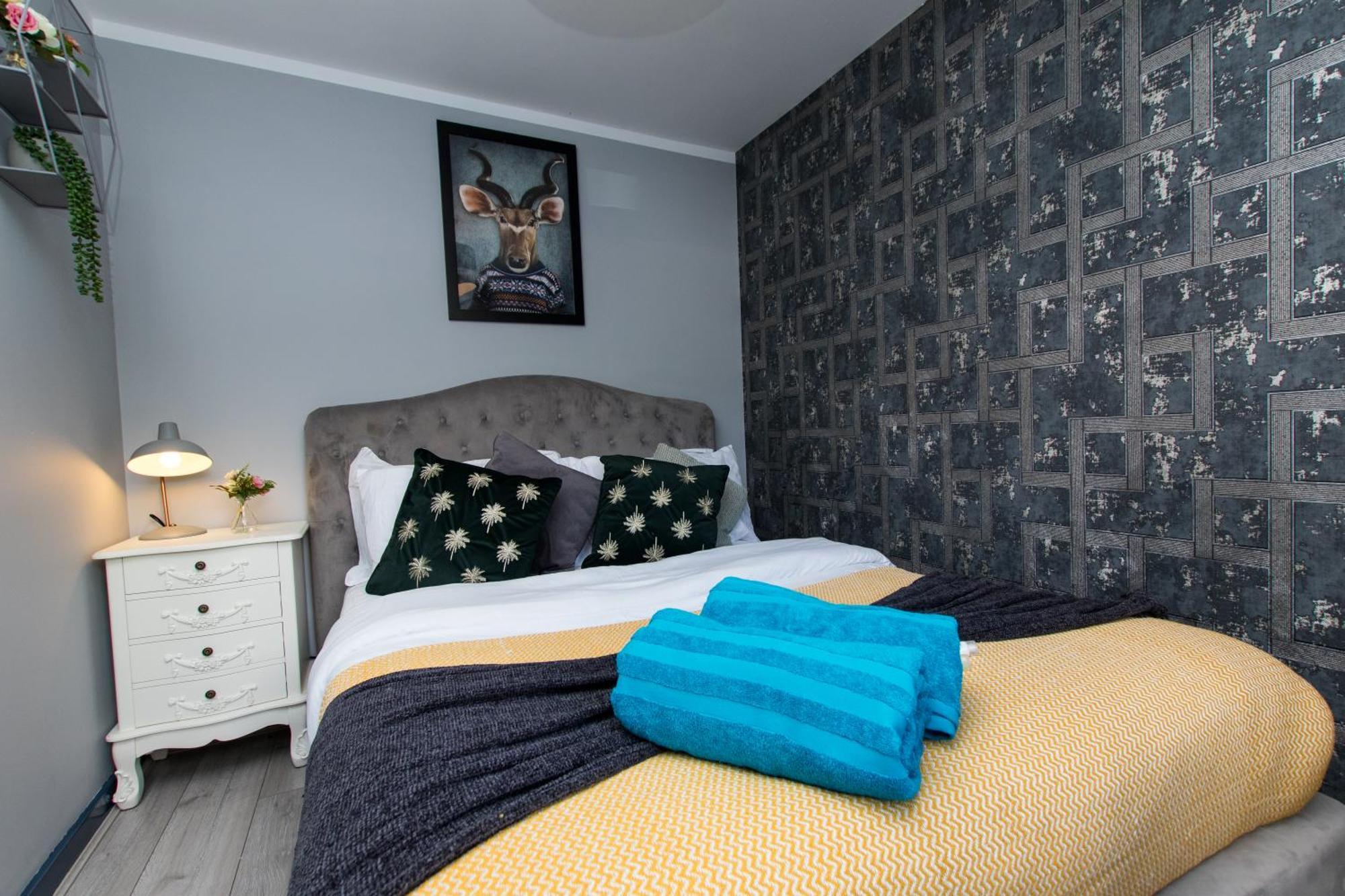 Free Parking 3 Bedroom House In Ноттингем Экстерьер фото