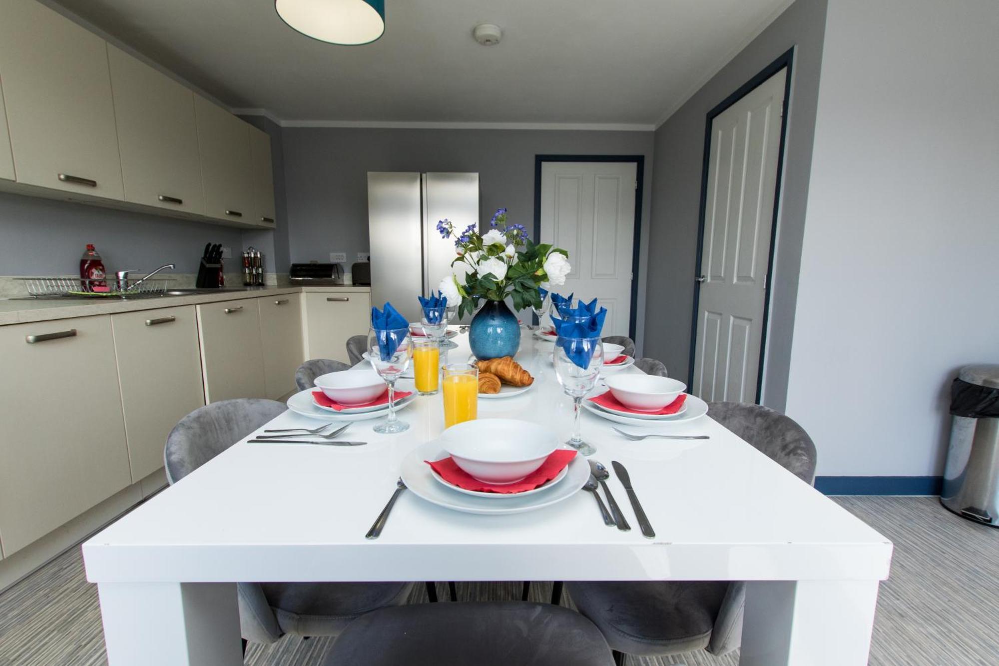 Free Parking 3 Bedroom House In Ноттингем Экстерьер фото