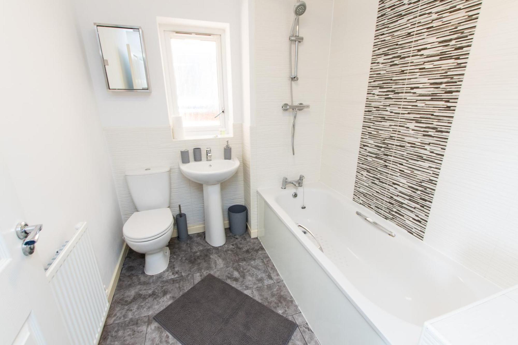 Free Parking 3 Bedroom House In Ноттингем Экстерьер фото